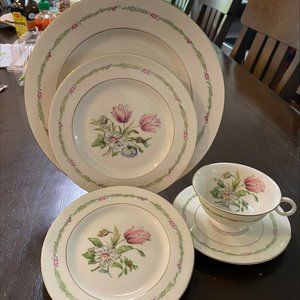 5-P Dinner place settings Garden Flowers by HAVILAND
